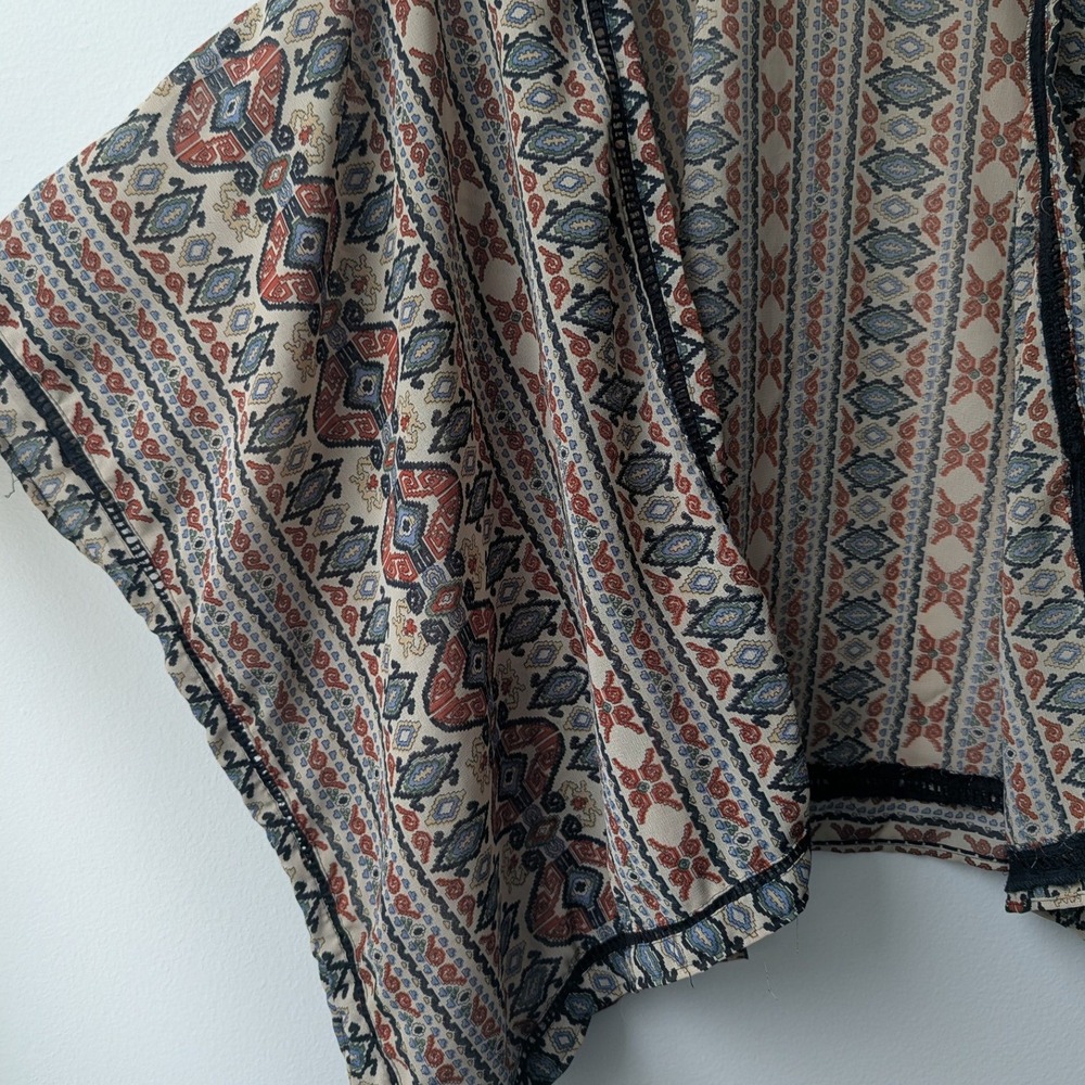 Angie Kimono Multicolor Geometric Tribal Print Open Front Sz M Boho Festival - Picture 2 of 7